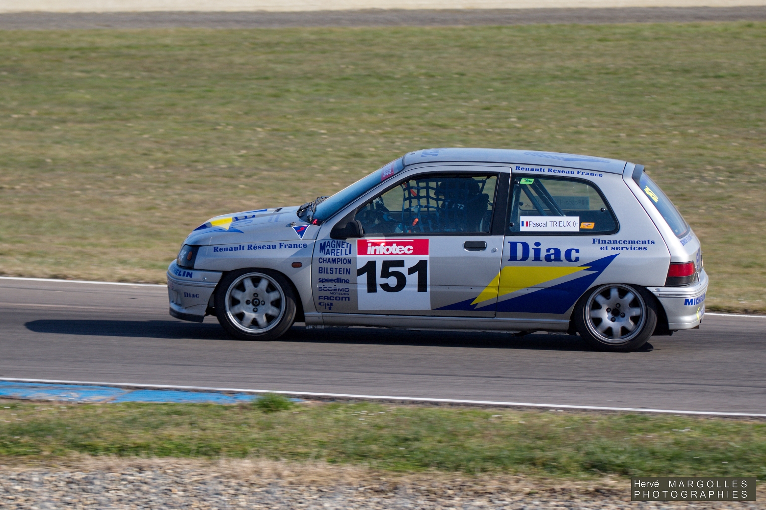 151-01.jpg