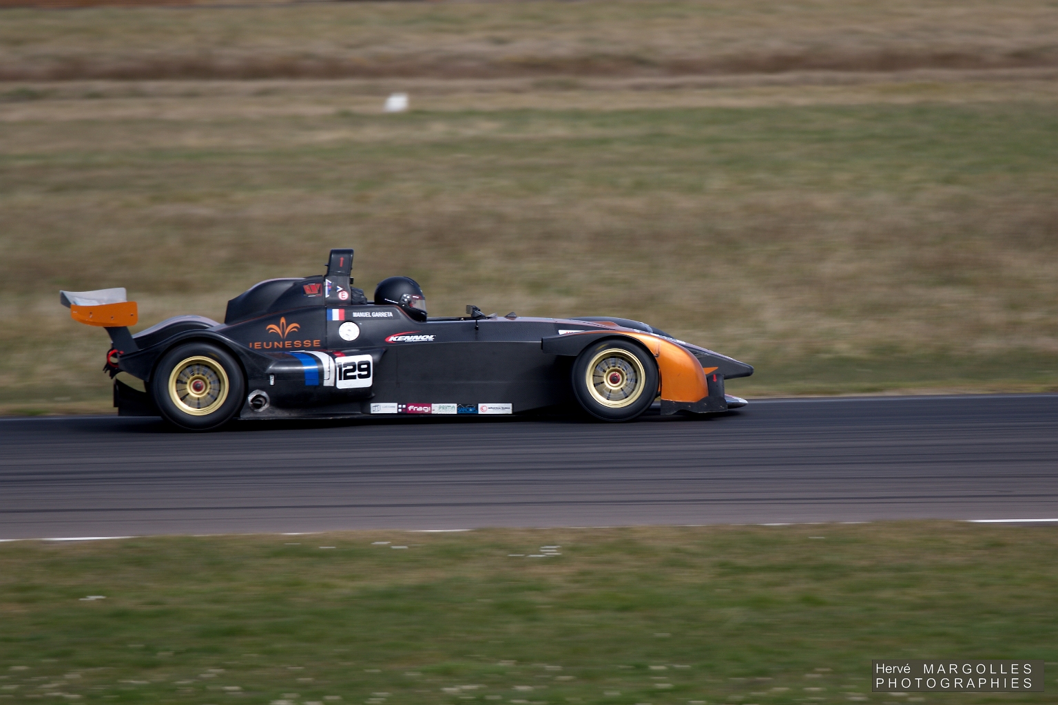 129-01.jpg