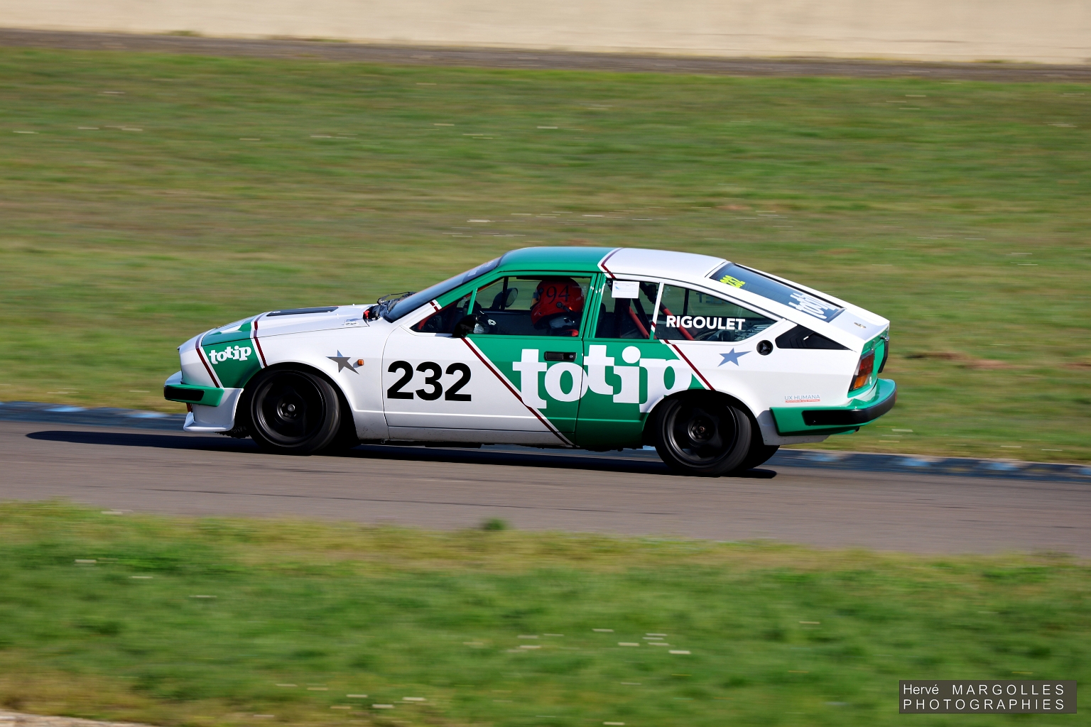 232-02.jpg