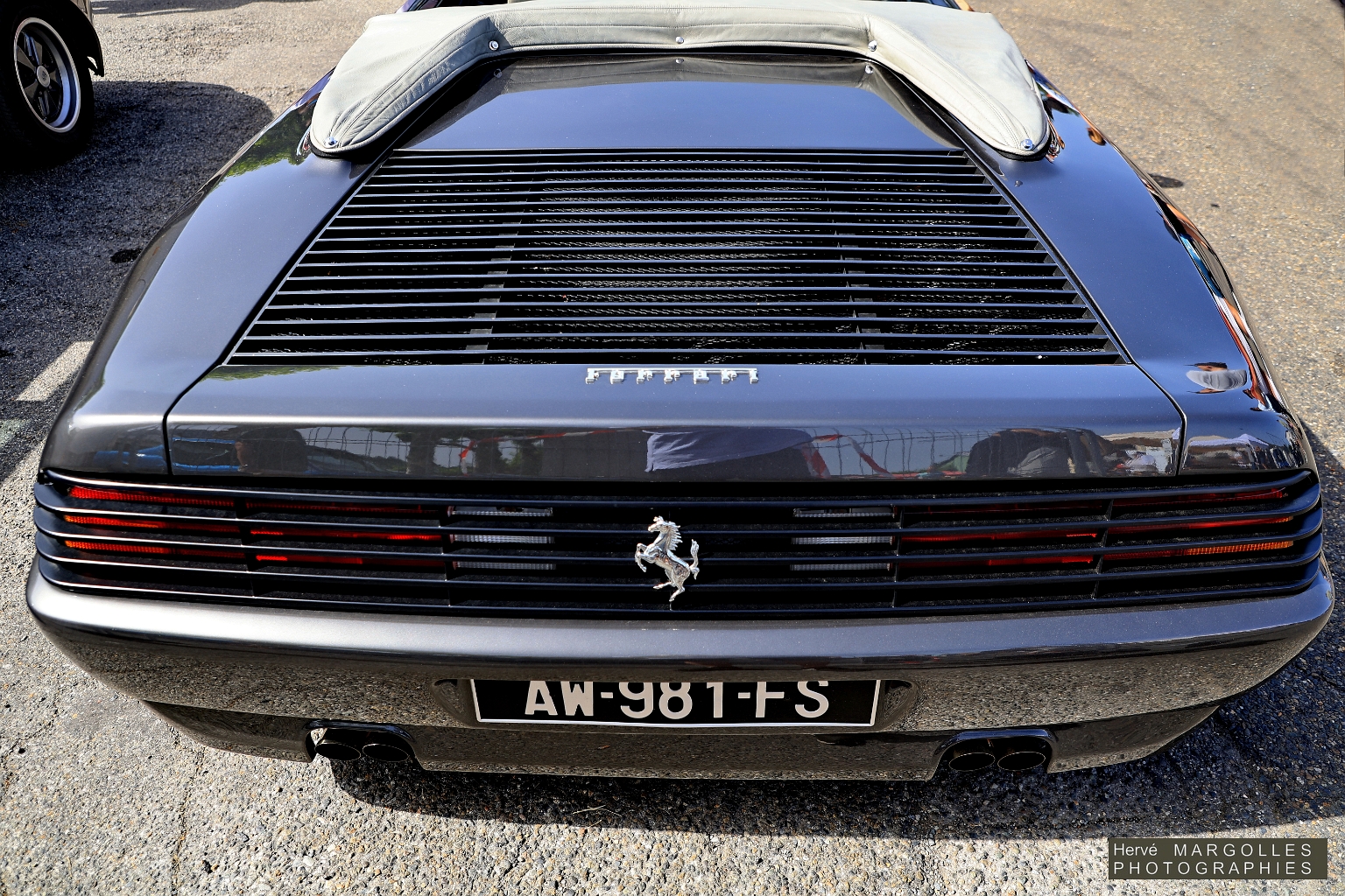 Ferrari-348_Spider_02.jpg