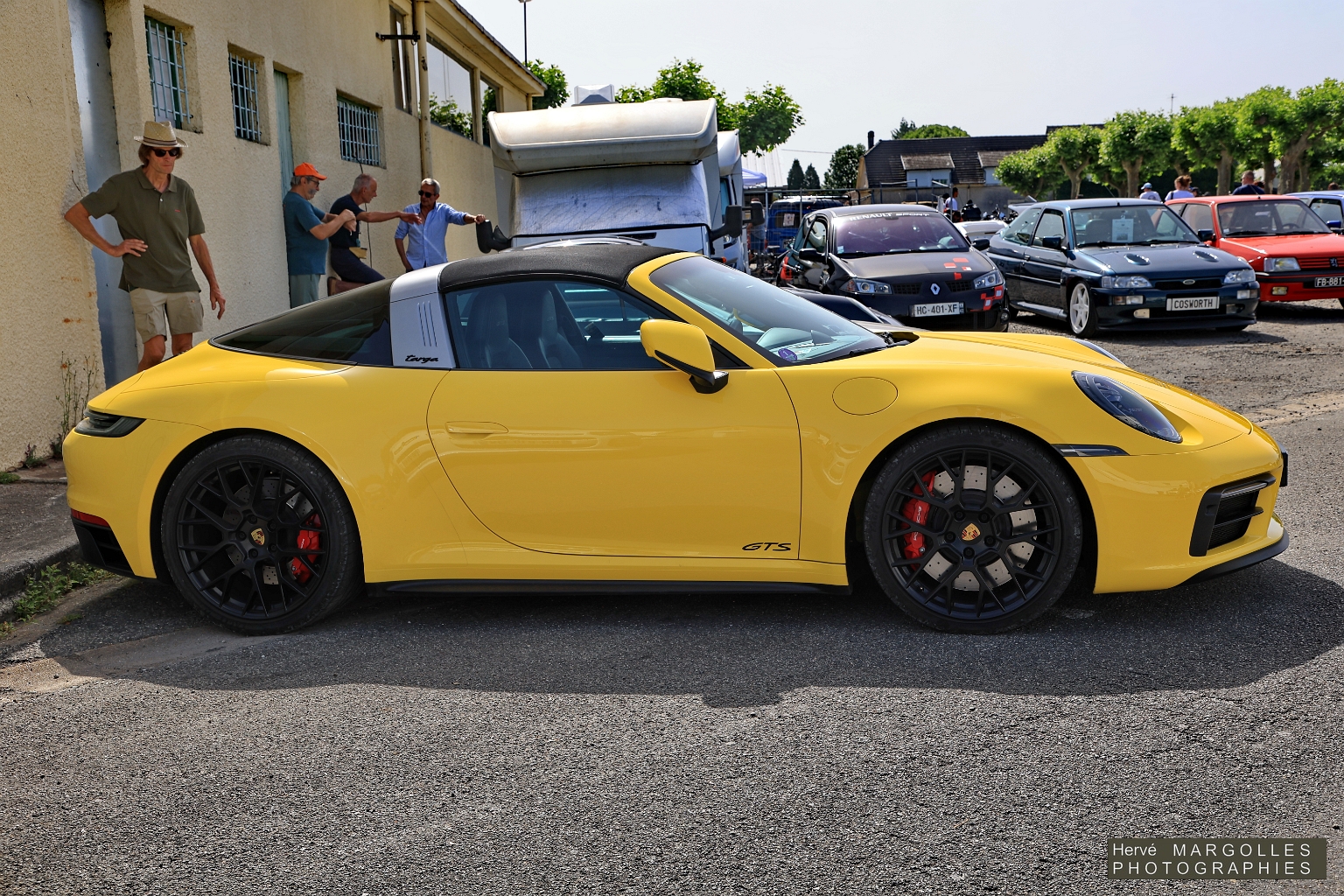 Porsche-911-Targa-GTS.jpg