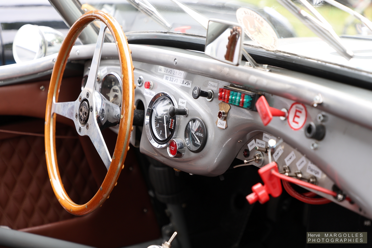 Austin-Healey-100-03.jpg