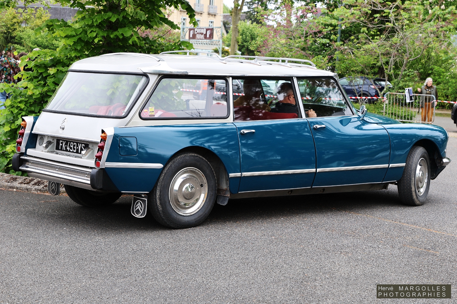 Citroen-DS21-02.jpg