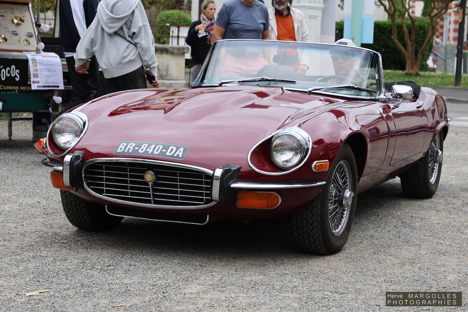 Jaguar-Type_E_V12-01.jpg