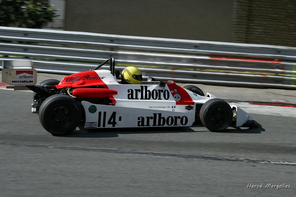 B45D2100.JPG