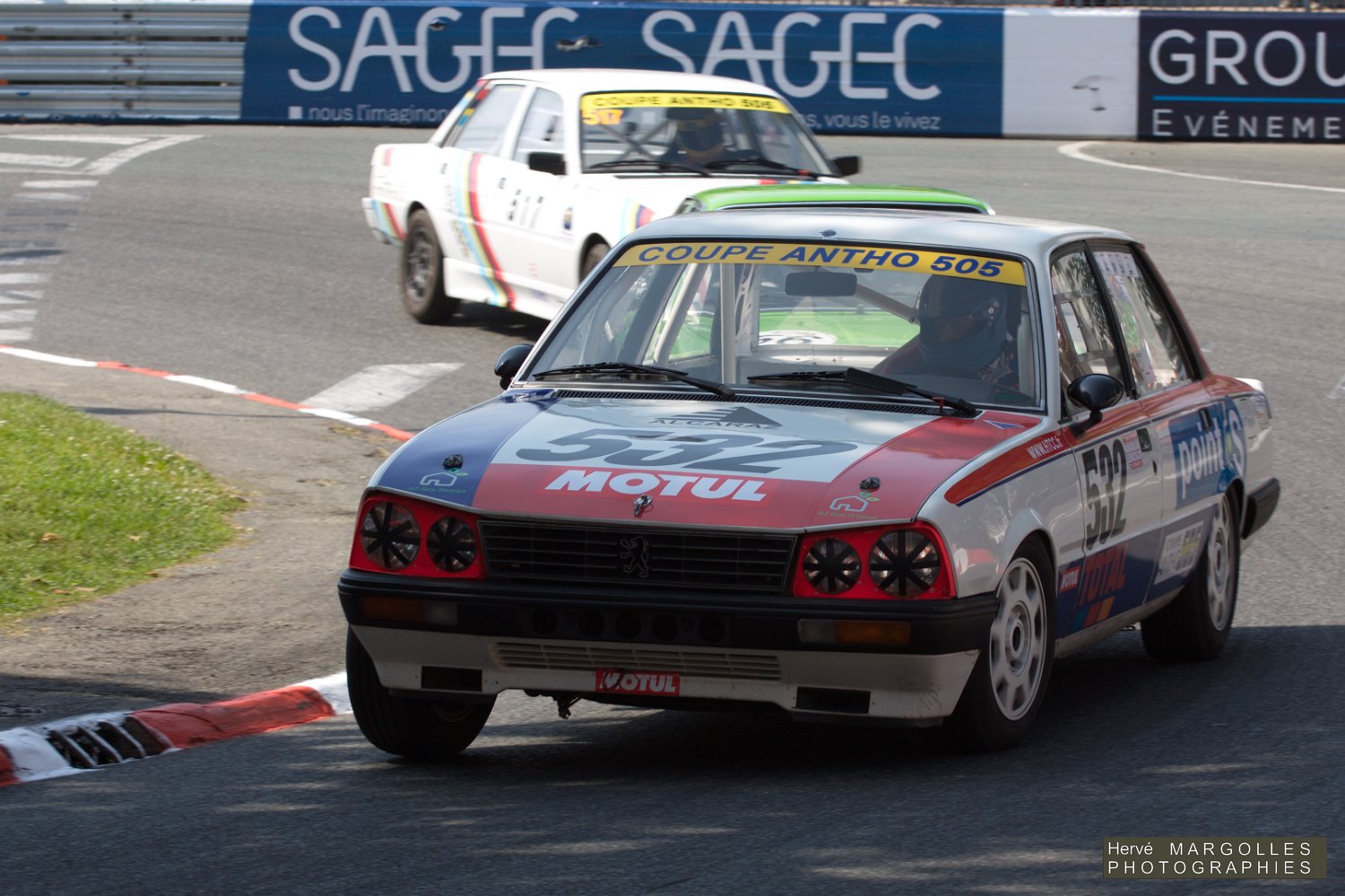 532-02.jpg