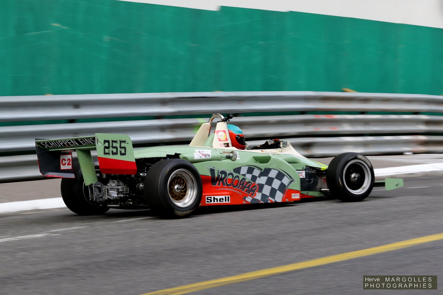 255-01.JPG