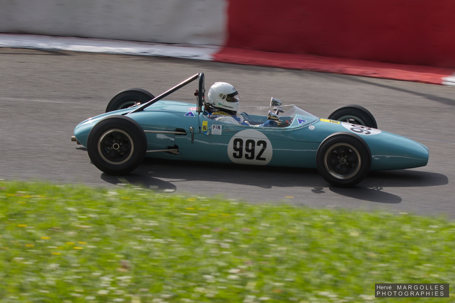 992-01.jpg