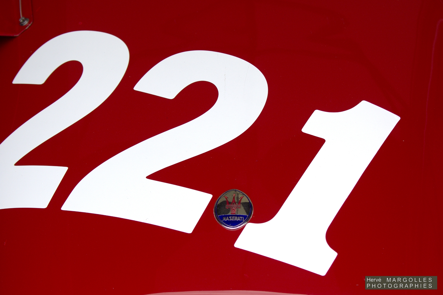 221-01.jpg