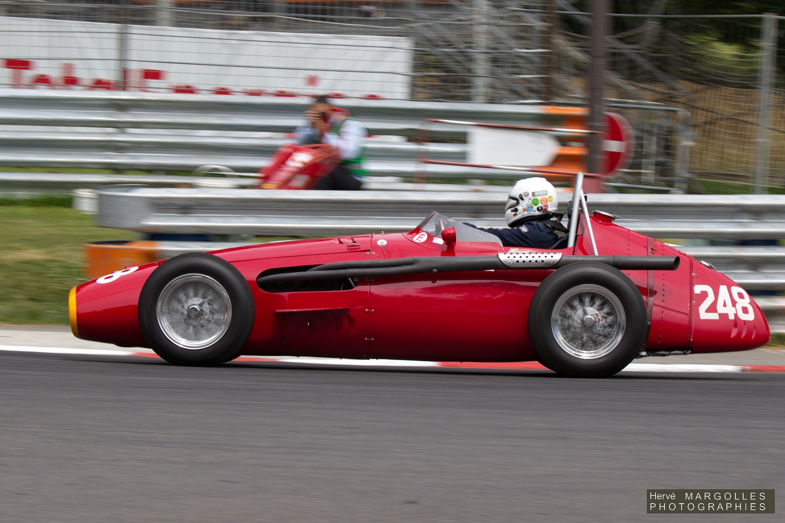 248-03.jpg