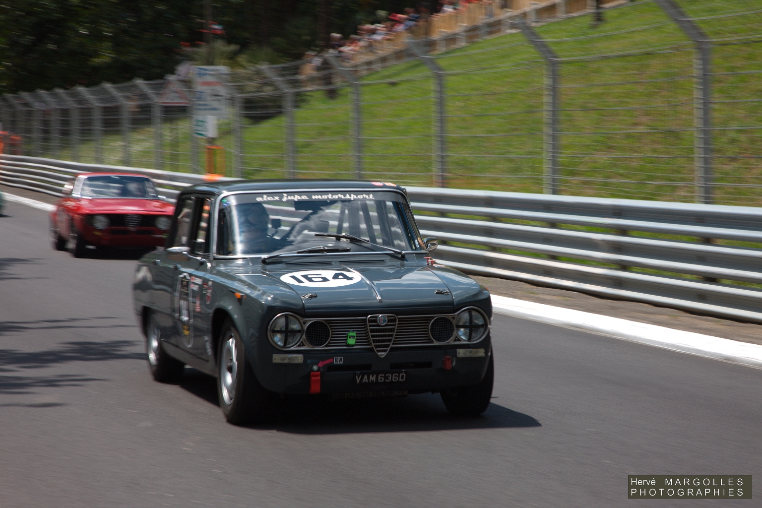 164-02.jpg