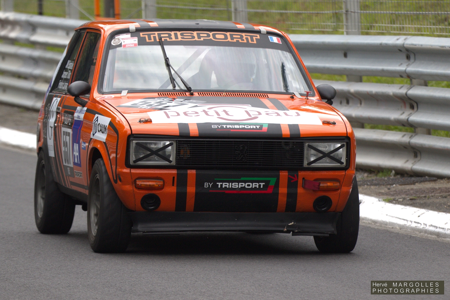 557-01.jpg