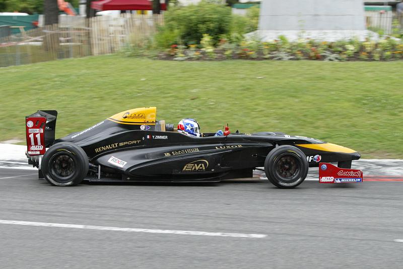 11-Yann-Zimmer-01.JPG