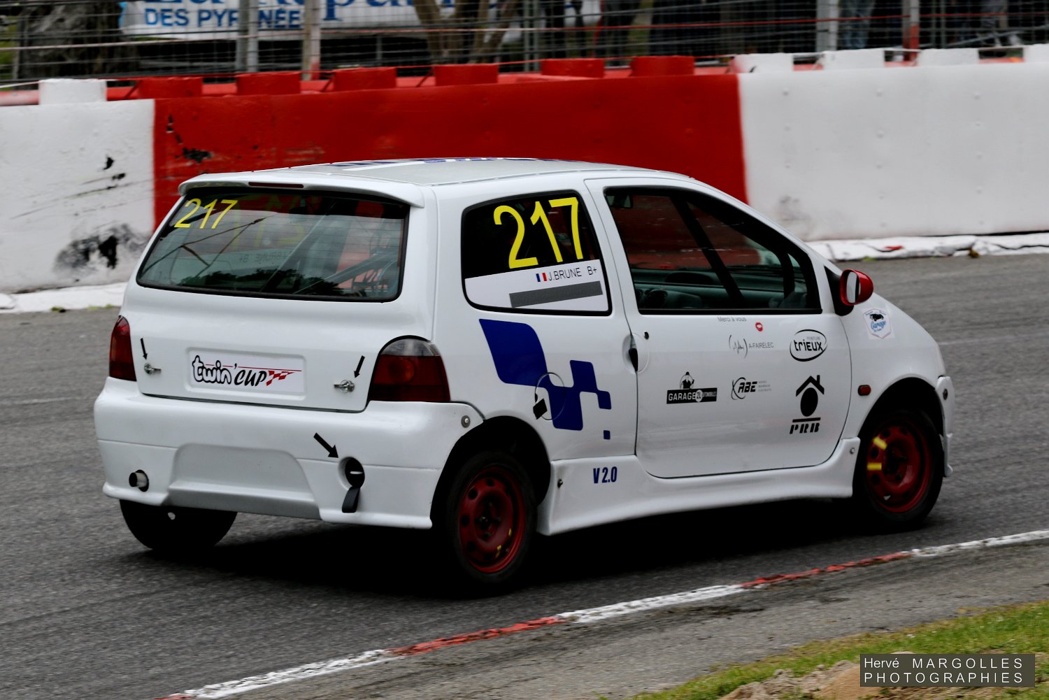 217-03.JPG
