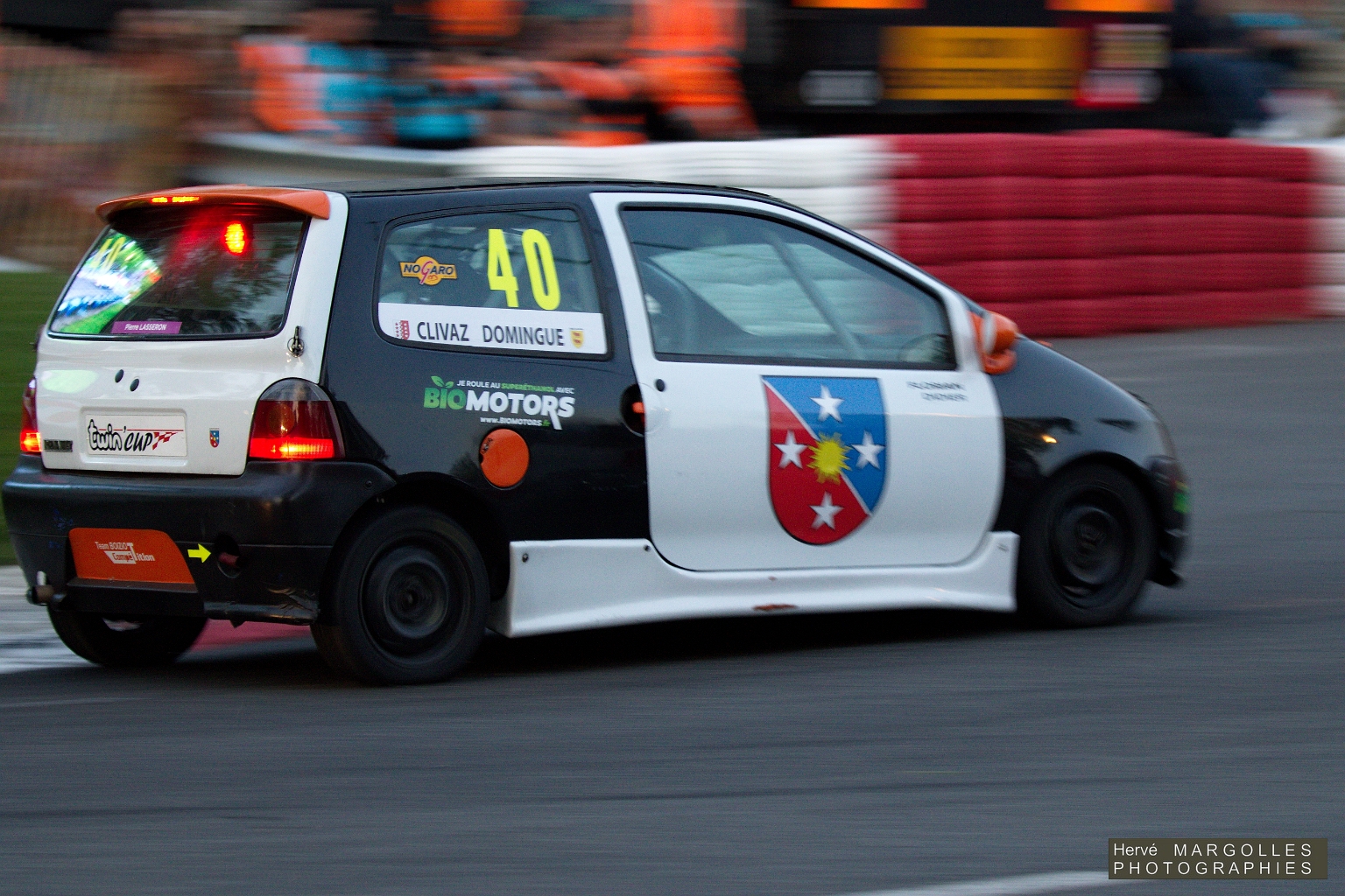 040.jpg