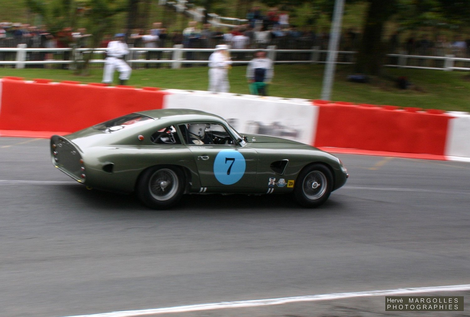 1963_Aston-Martin-DP214-01.JPG