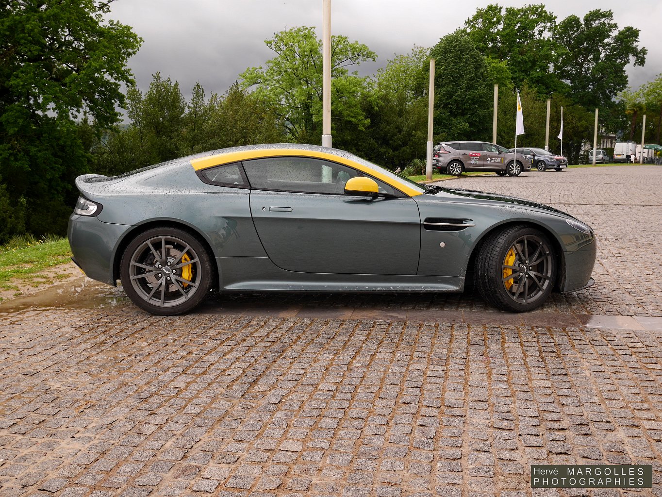 2017_Aston-Martin-Vantage-N430-04.JPG