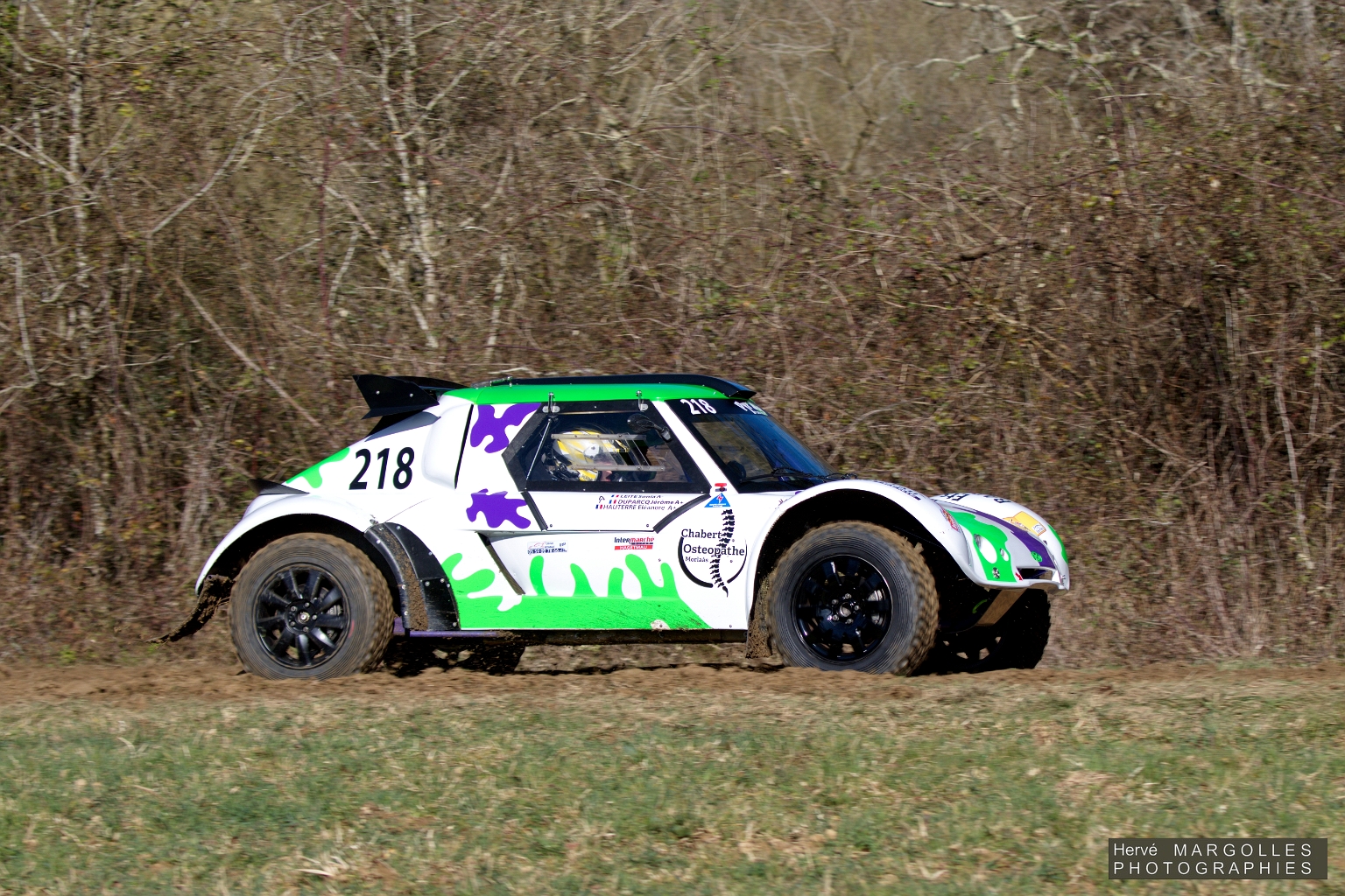218-01.jpg