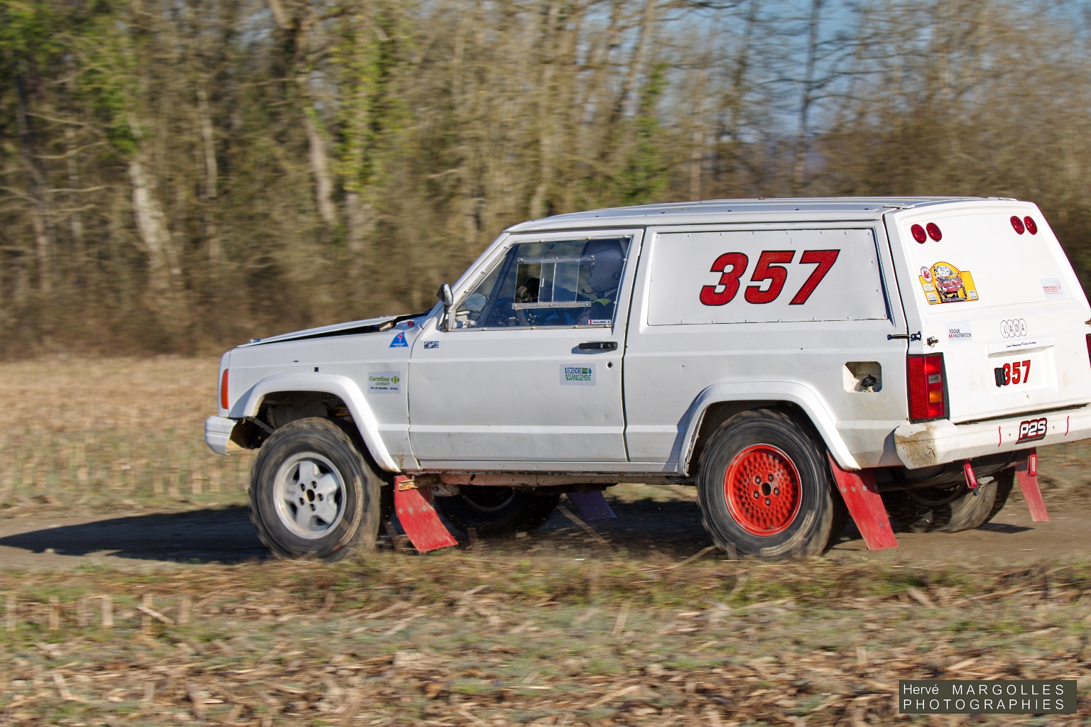 357-01.jpg
