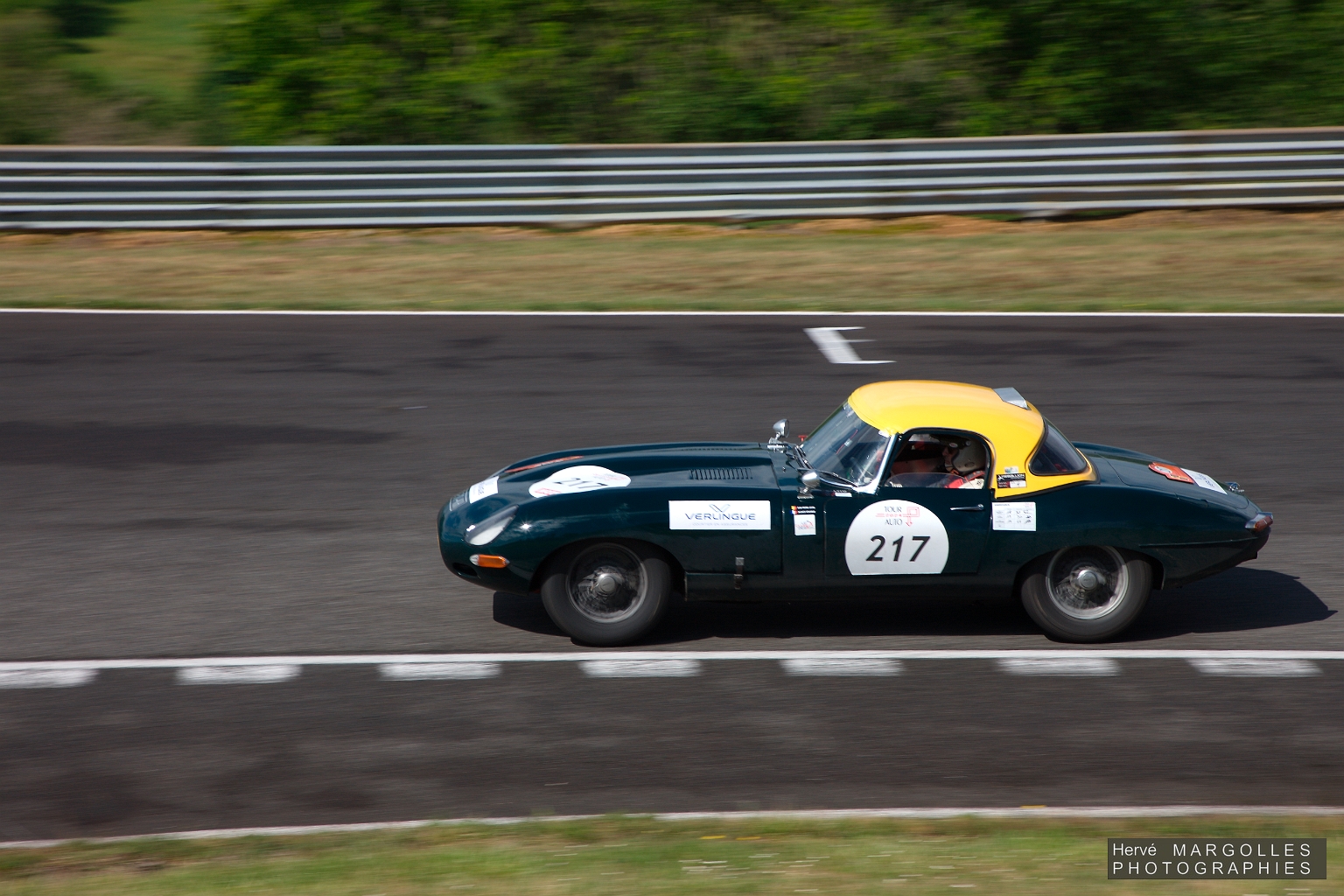 217-01.jpg
