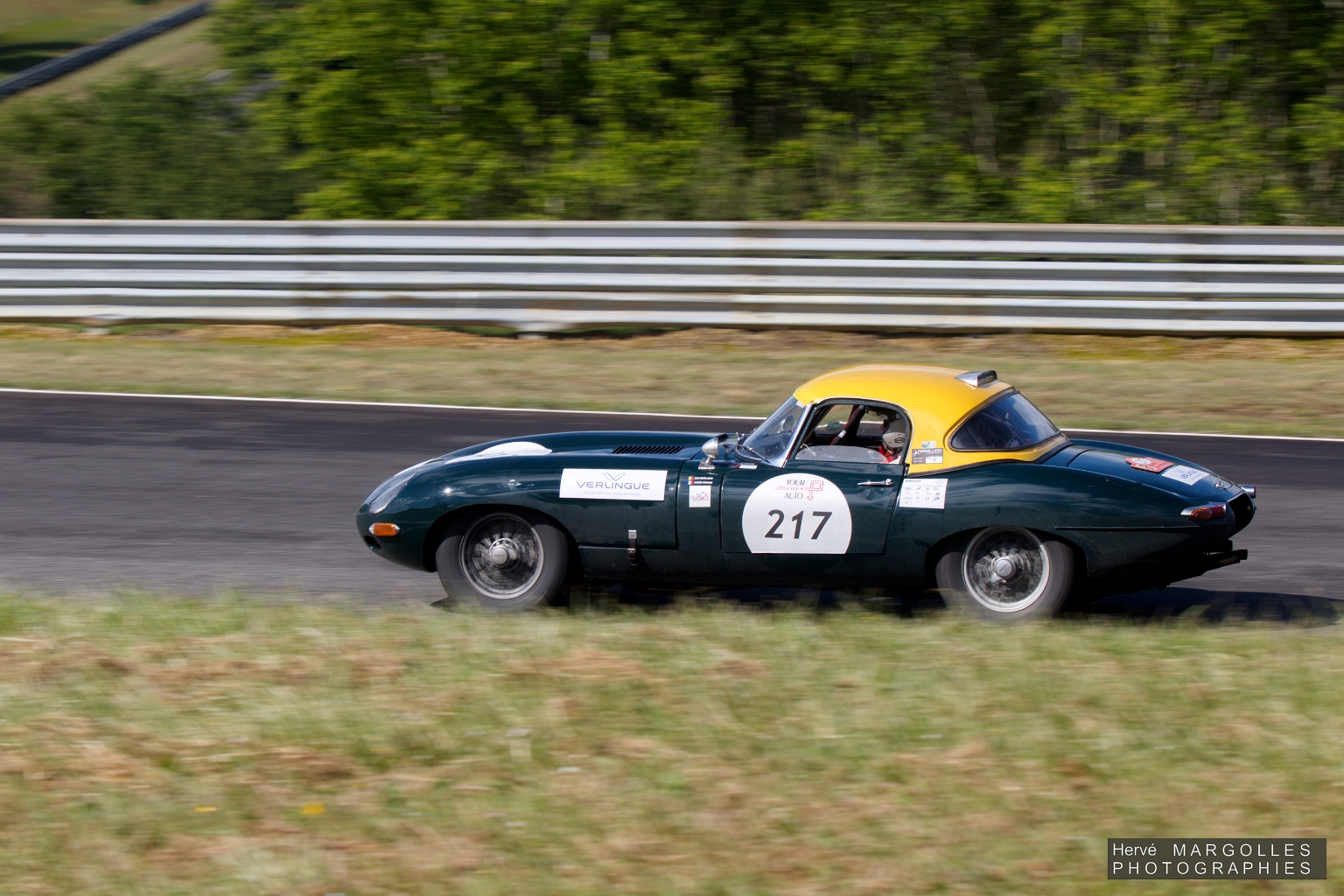 217-02.jpg