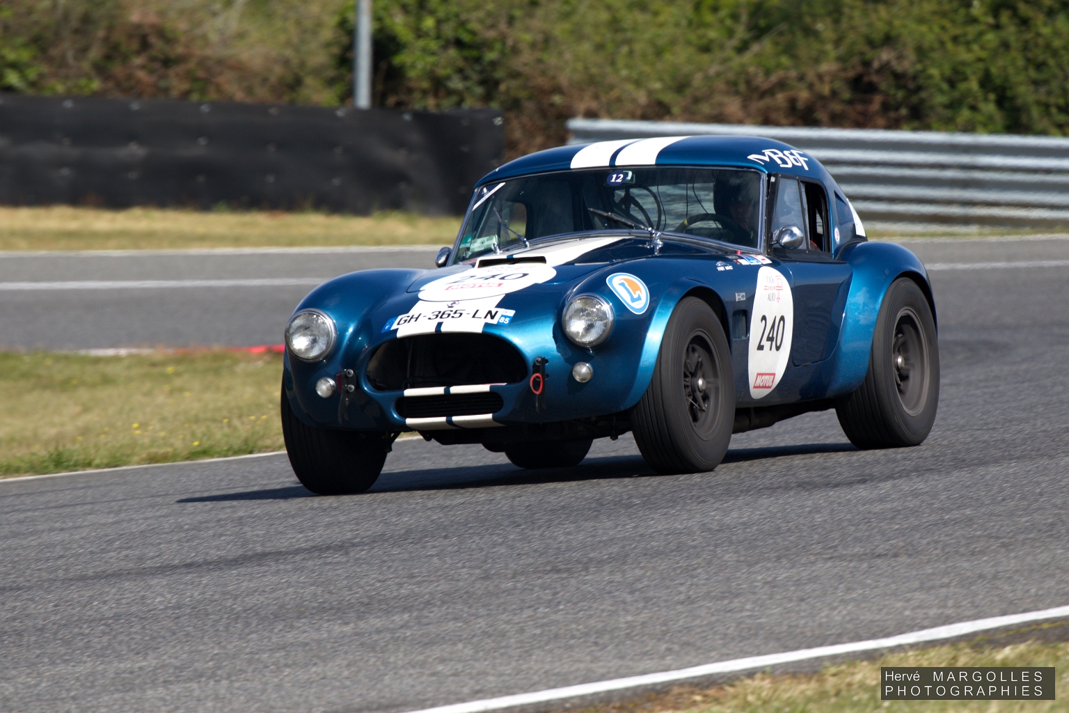 240-04.jpg