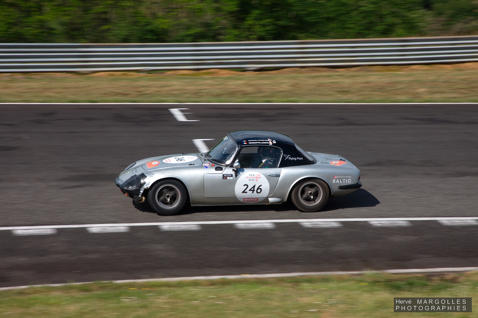 246-01.jpg