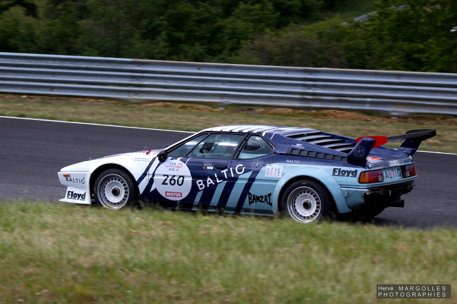 260-02.jpg
