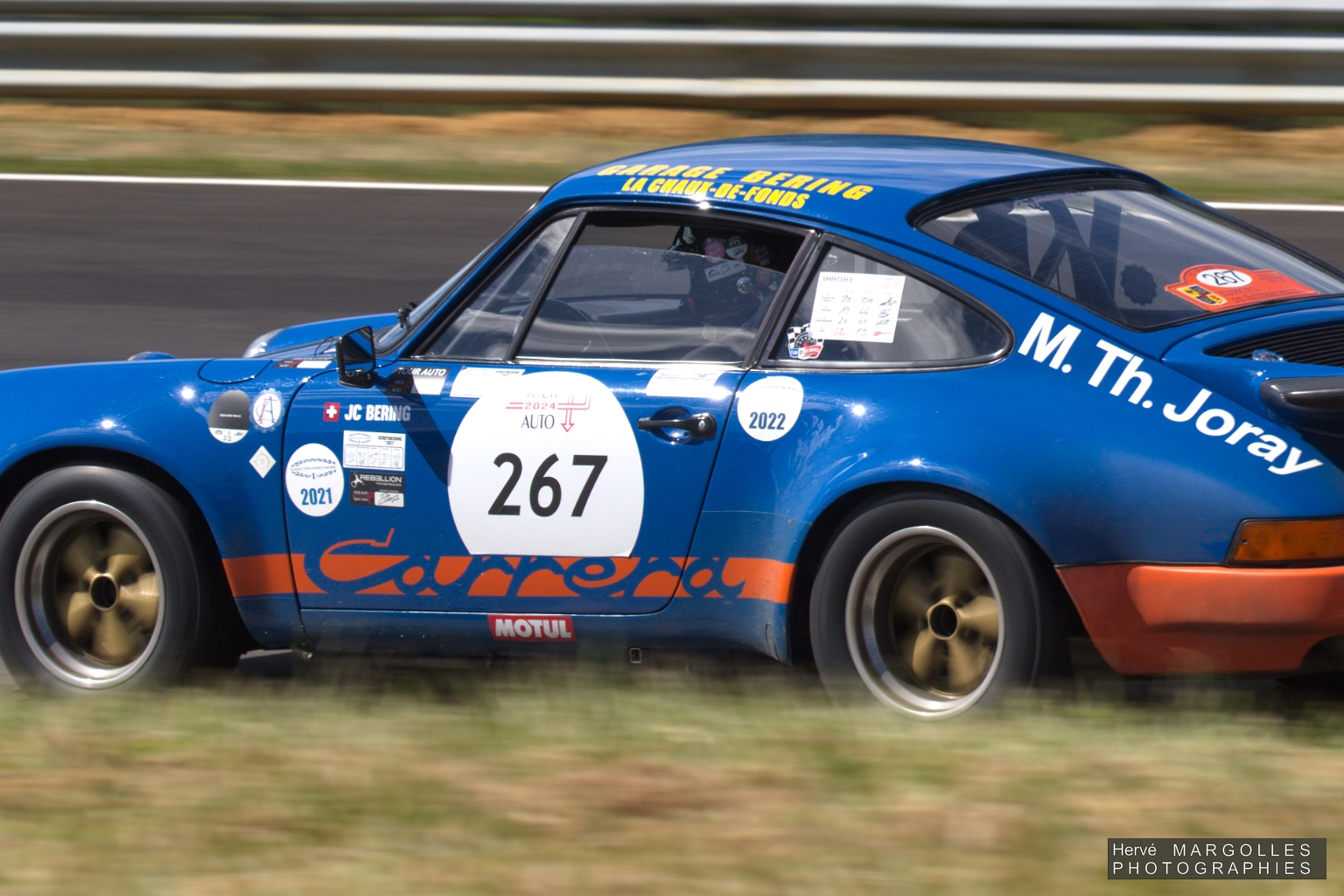 267-01.jpg