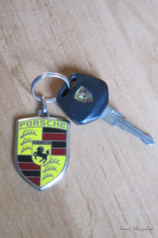 Porsche.JPG