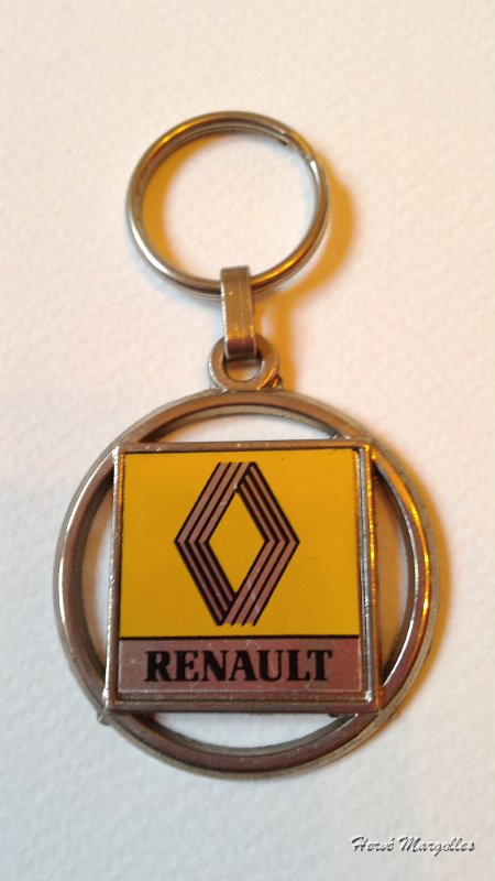 Renault_10.jpg