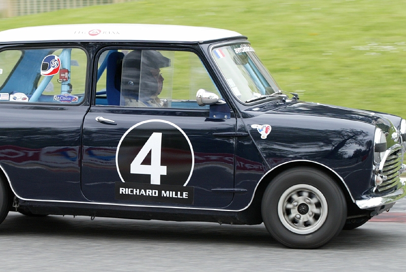 B45Dim-0167.jpg - Errol MONARD