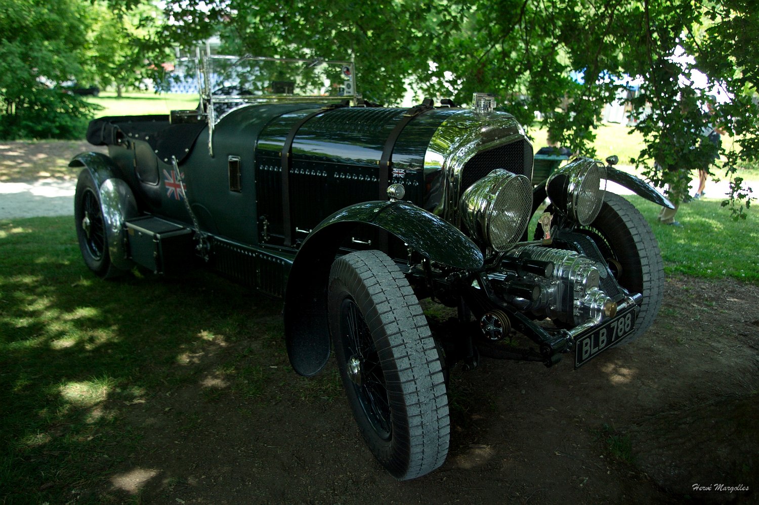 Bentley-01.jpg