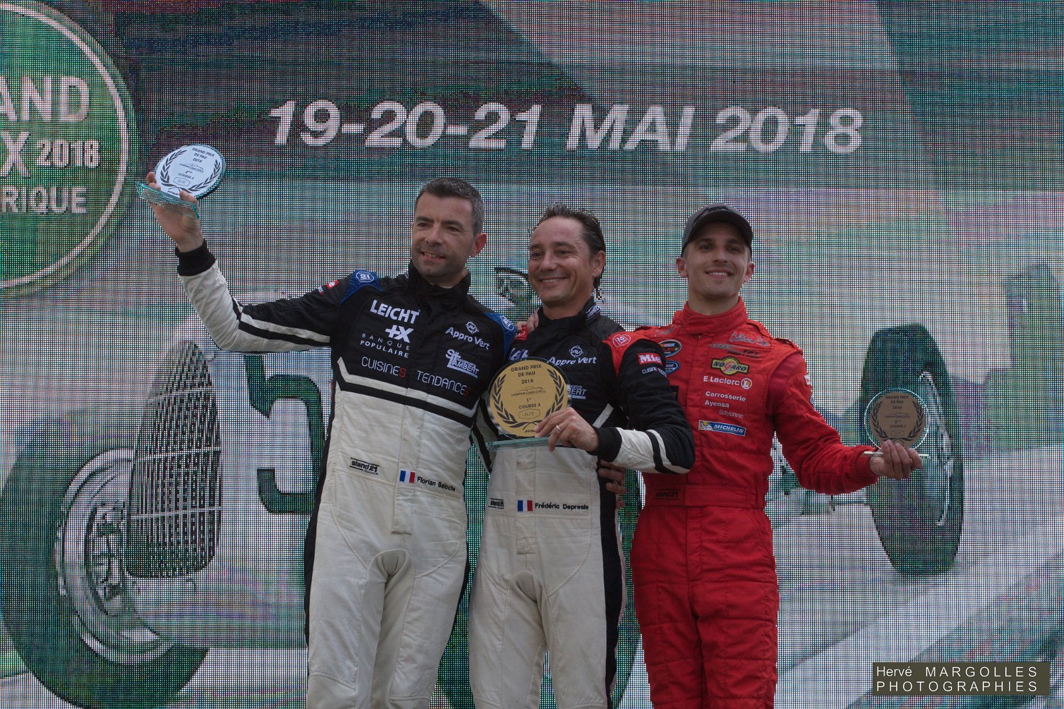 Podium-02.jpg