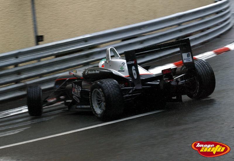 B45D6832.JPG - Niall Breen à la faute, mais pas de casse