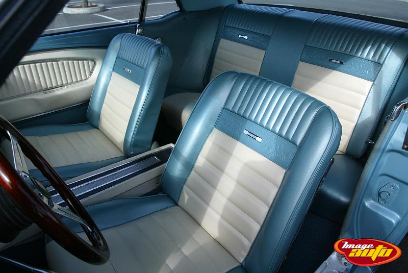 B45D4656.JPG - Ford Mustang: Une sellerie de toute beauté.