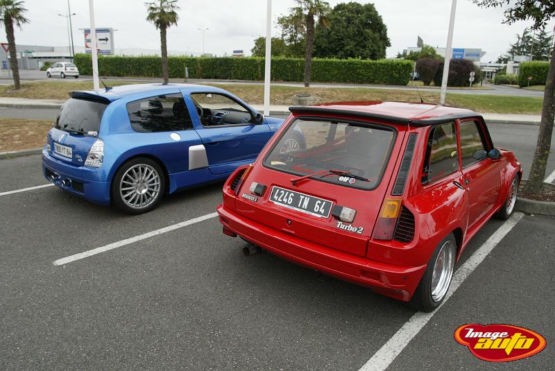 B45D8004.JPG - Renaut V6 et Turbo II, deux générations