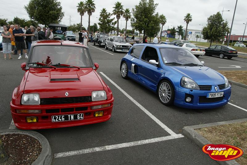 B45D8005.JPG - Renaut Clio V6 et Turbo II, deux générations