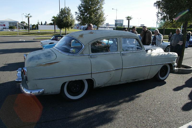 B45D0011.JPG - Cette grosse Chevrolet Styline de 1952 bénéficiera d'une restauration. Bonne base et moteur refait à neuf