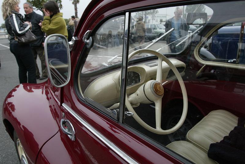 B45D0197.JPG - Renault 4CV