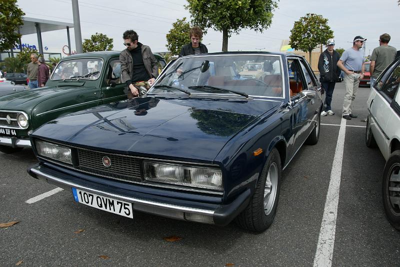 B45D2854.JPG - Fiat 130 2300 coupé Pininfarina