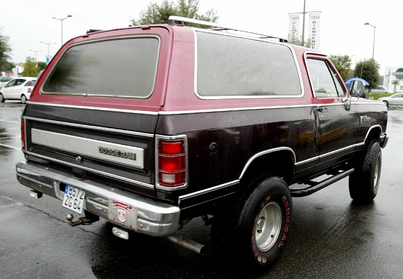 B45D4814.JPG - Dodge 4x4 très réhaussé