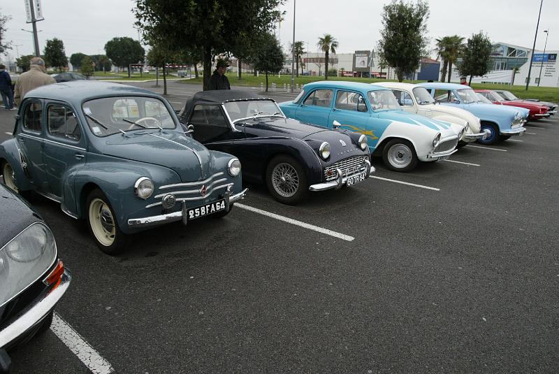 B45D4931.JPG - Comme toujours de la diversité et pas mal de monde malgrés la pluie.