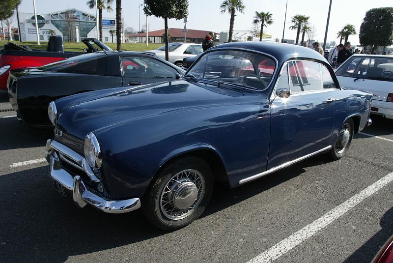 B45D0055.JPG - Simca 8 sport