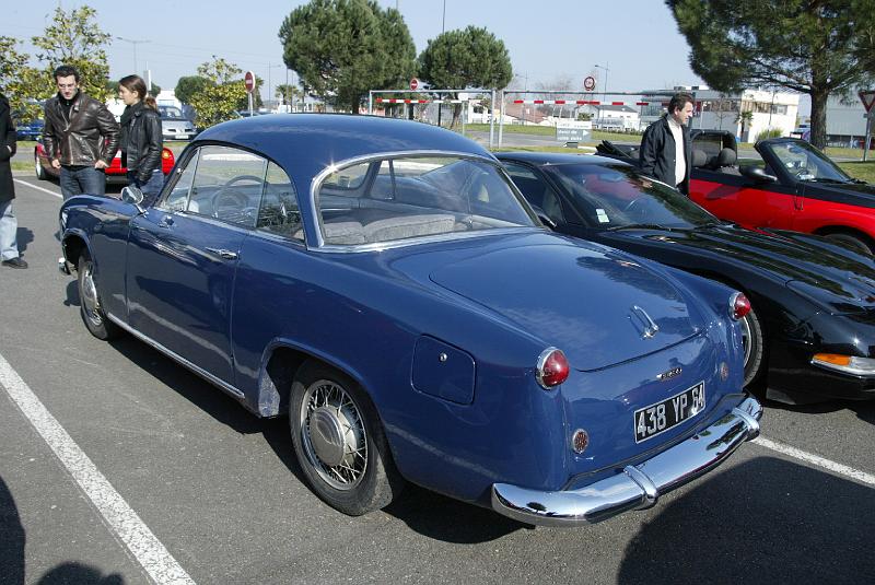 B45D0056.JPG - Simca 8 sport