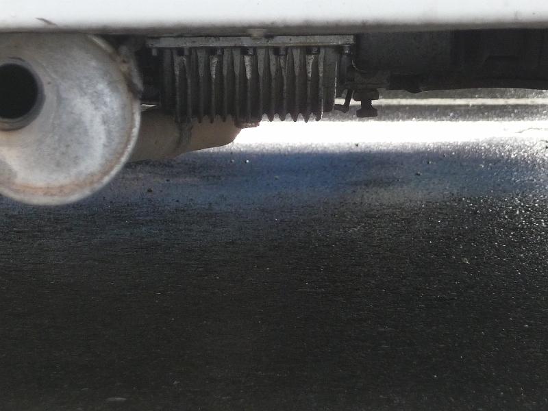 P1030302.JPG - Citroën Visa 100 pistes 4 roues motrices: il t a bien un pont à l'arrière