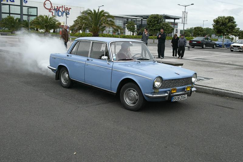 B45D0127.JPG - Certain ne savent pas quoi faire pour se faire remarquer avec des idées...disons fumantes !