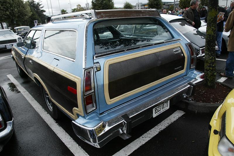 B45D0072.JPG - Ford Gran Torino Squire 1973 :moteur V8 de 5752cm3, 2 soupapes par cylindre, 161Ch à 4.000Trs/min