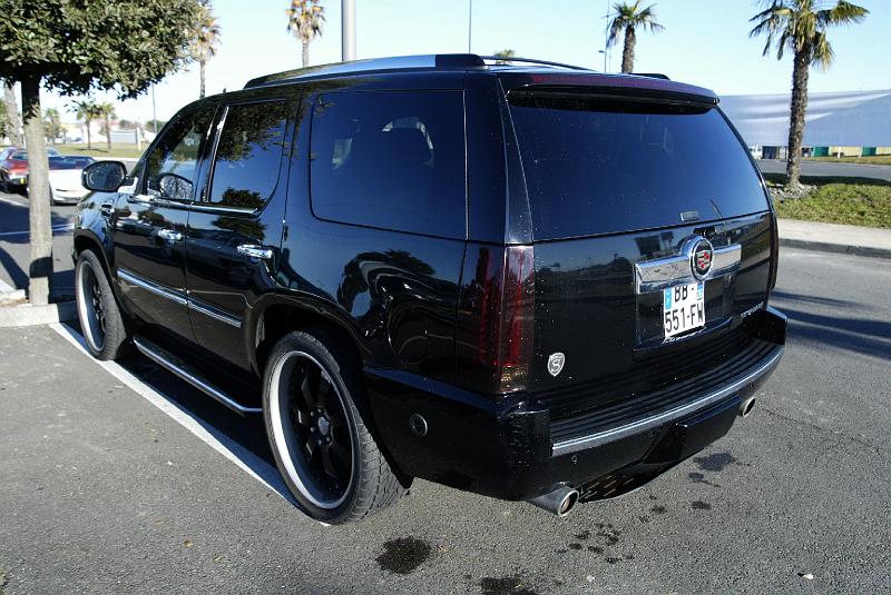 B45D0070.jpg - Cadillac Escalade