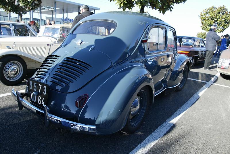 B45D0077.JPG - Renault 4cv